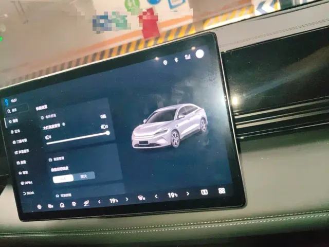 BYD Qin L — Фото автомобиля 20
