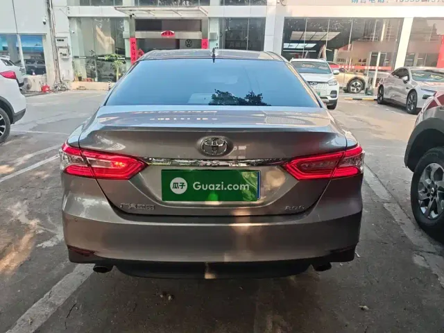 Toyota Camry — Фото автомобиля 3