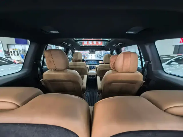 Li Auto ONE — Фото автомобиля 10