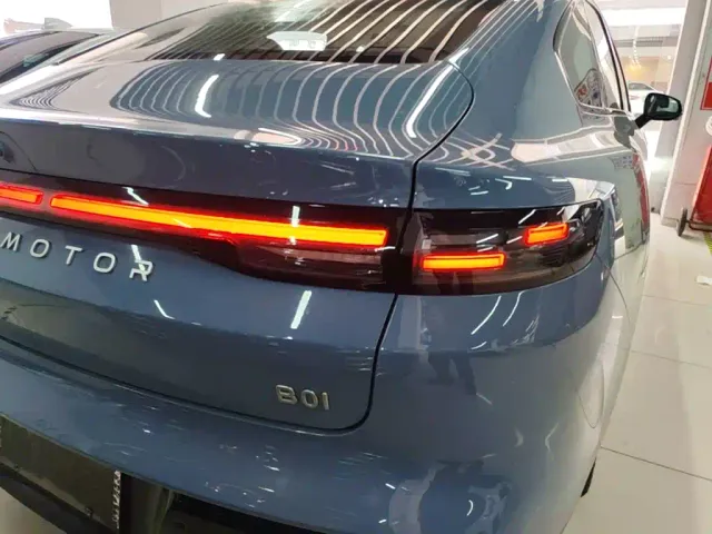 Leapmotor B01 — Фото автомобиля 7