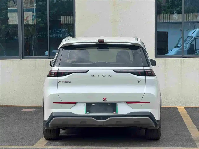 GAC Aion Y — Фото автомобиля 8