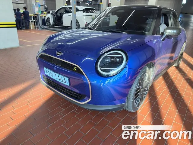 Фотография автомобиля — MINI Cooper