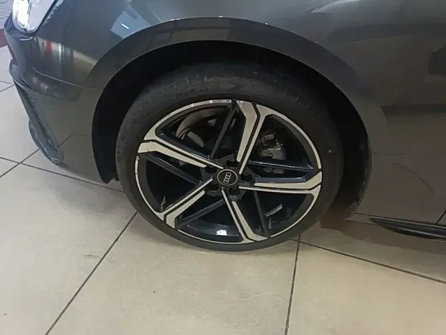 Audi A4L — Фото автомобиля 22