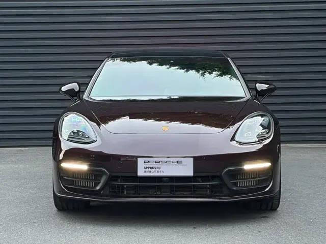 Porsche Panamera — Фото автомобиля 2