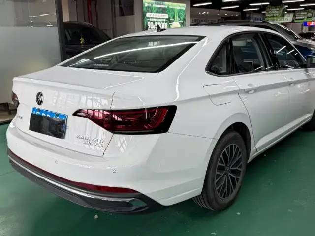 Volkswagen Sagitar — Фото автомобиля 14