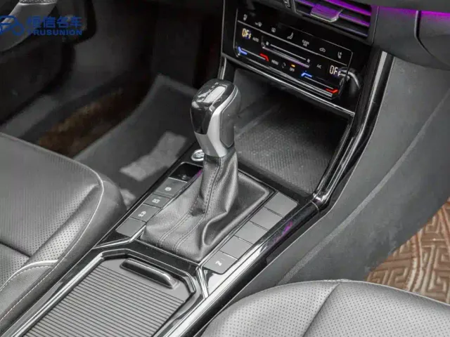 Volkswagen Passat — Фото автомобиля 19