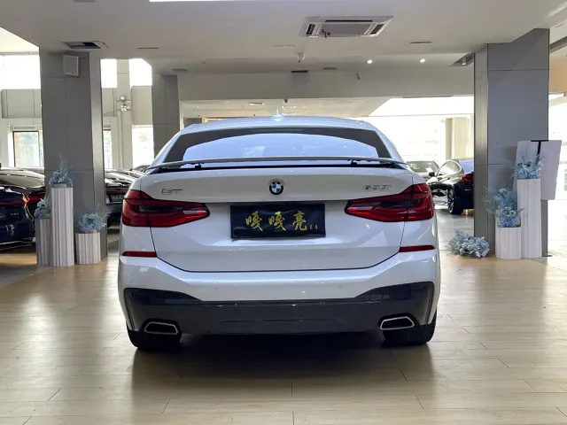 BMW 6 Series Gran Turismo — Фото автомобиля 10