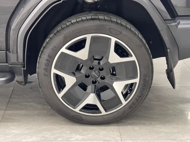 iCAR V27 — Фото автомобиля 19