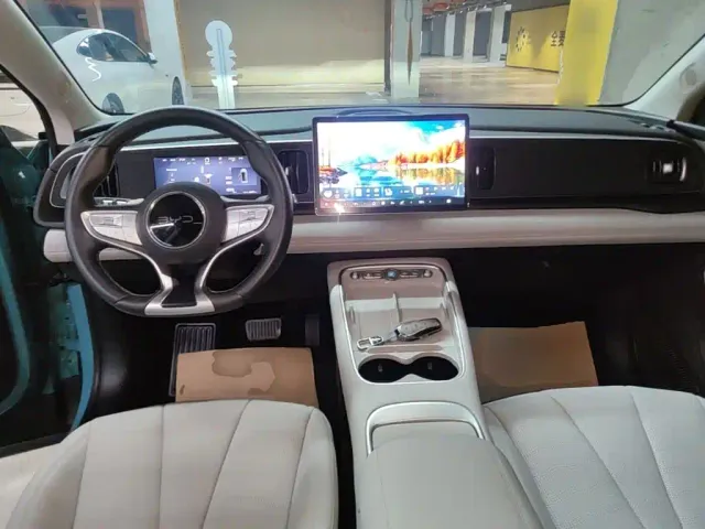 BYD Sealion 05 EV — Фото автомобиля 9