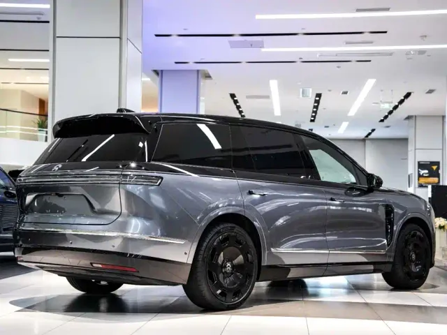 Nio ES8 — Фото автомобиля 6