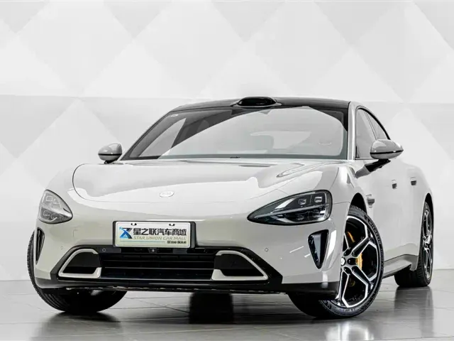 Xiaomi SU7 — Фото автомобиля 2