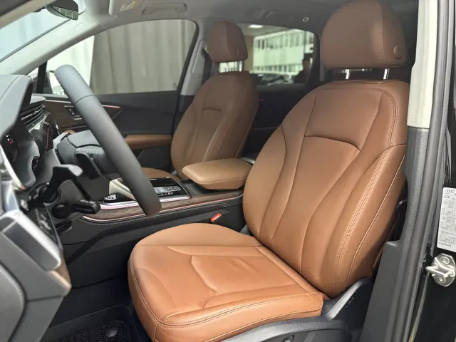 Audi Q7 — Фото автомобиля 20