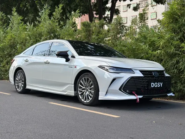 Toyota Avalon — Фото автомобиля 3