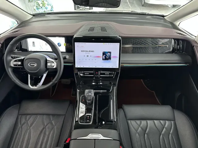 GAC Trumpchi M8 — Фото автомобиля 13