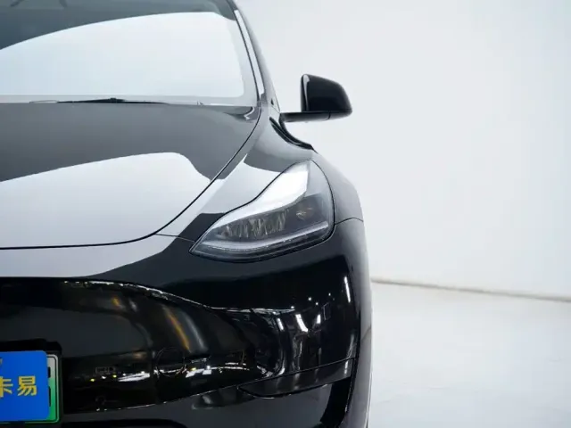 Tesla Model Y 2022 Facelift Rear-Wheel Drive Version — Фото автомобиля 9