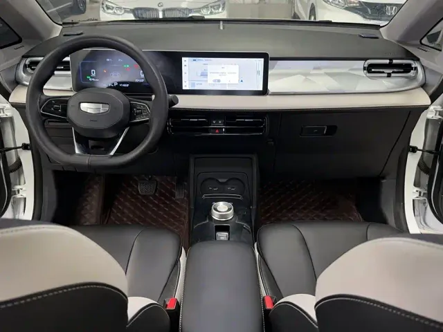 Geely Geometry E Firefly — Фото автомобиля 3