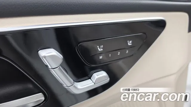 Mercedes-Benz C-Class — Фото автомобиля 28