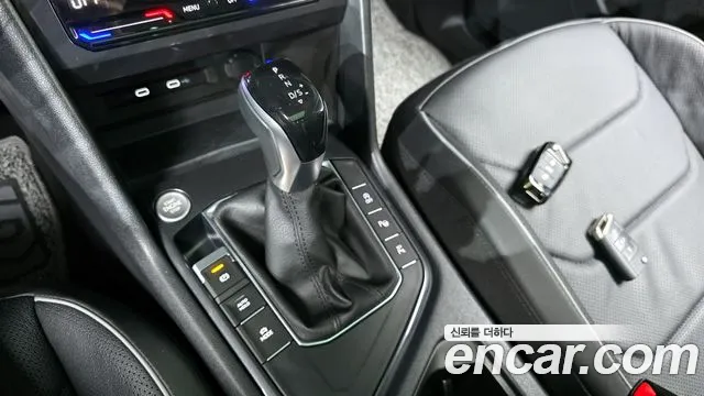 Volkswagen Tiguan — Фото автомобиля 9