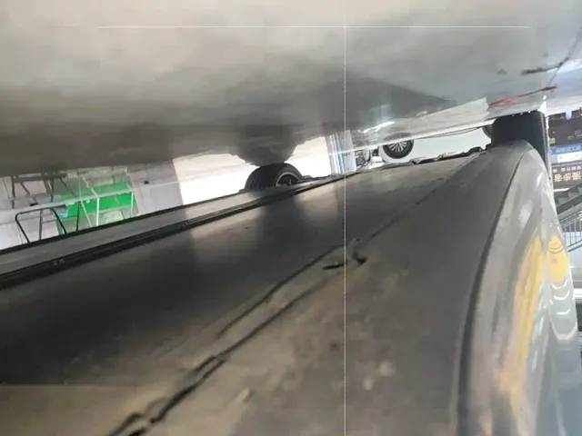 Tesla Model 3 — Фото автомобиля 20