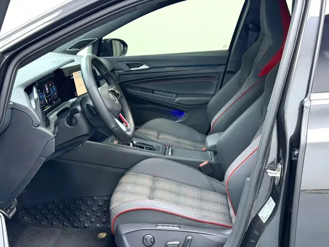 Volkswagen Golf GTI — Фото автомобиля 3