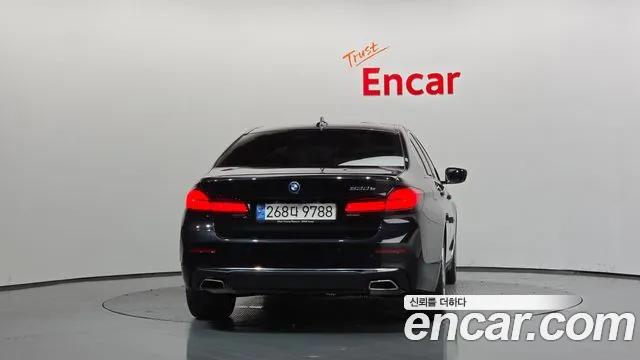 BMW 5 Series G30 — Фото автомобиля 4