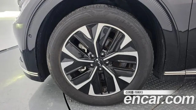 Kia EV6 — Фото автомобиля 5