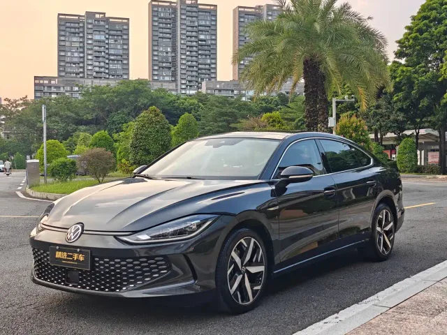 Фотография автомобиля — Volkswagen Lamando