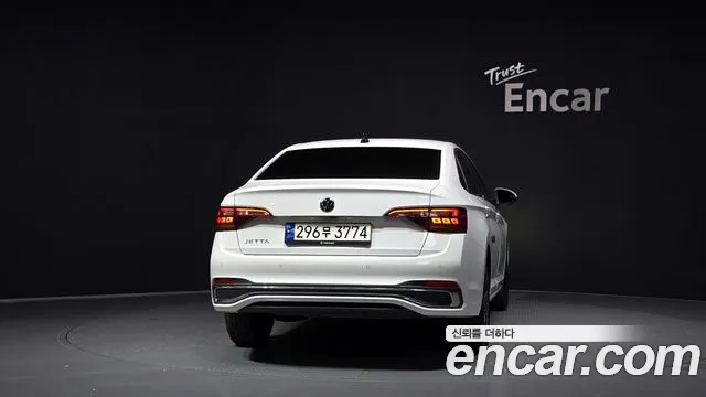 Фотография автомобиля — Volkswagen Jetta