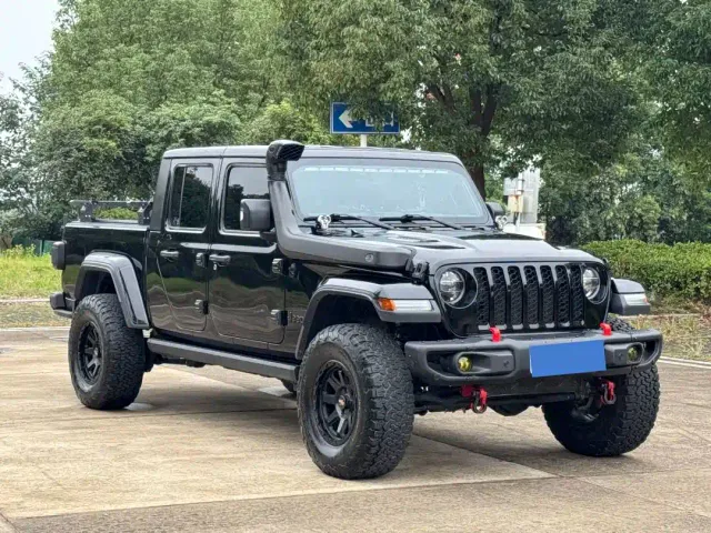 Jeep Gladiator — Фото автомобиля 3