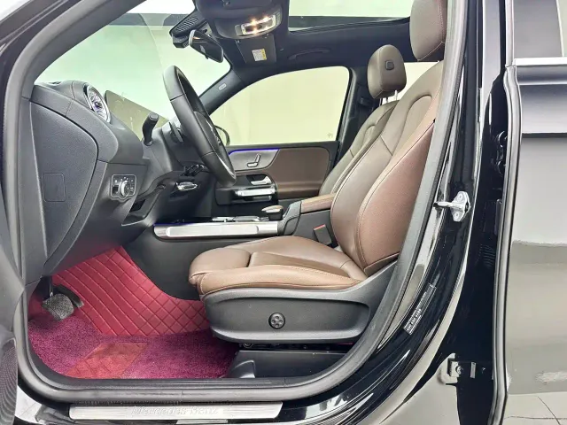 Mercedes-Benz GLB-Class — Фото автомобиля 6
