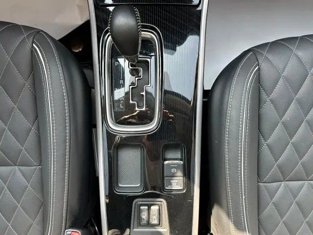 Mitsubishi Outlander — Фото автомобиля 19