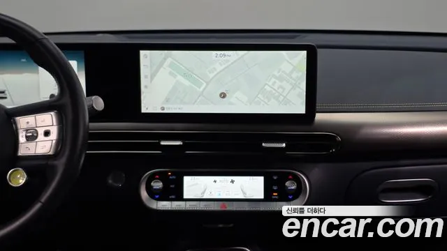 Genesis GV60 — Фото автомобиля 11