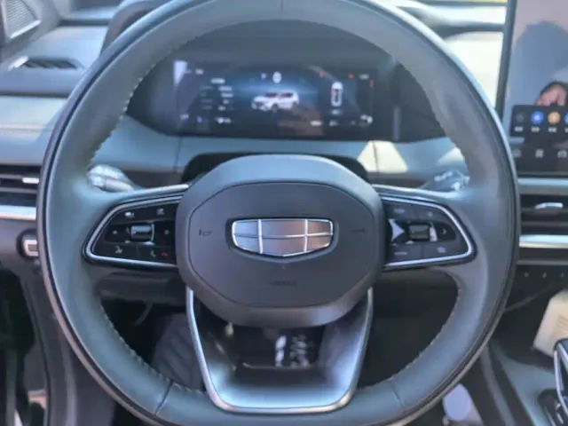 Geely Haoyue L — Фото автомобиля 15