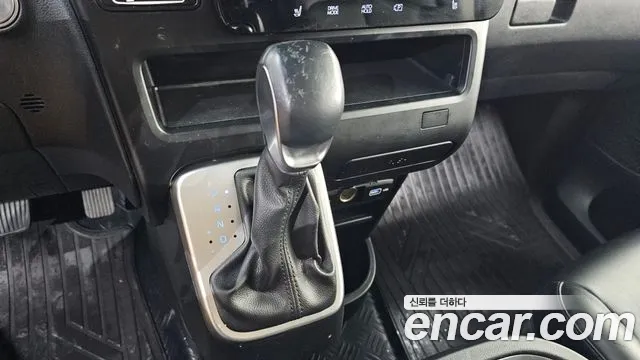 Hyundai Staria Staria Карго 5 мест — Фото автомобиля 9