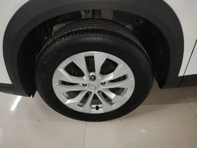 Wuling Asta — Фото автомобиля 22