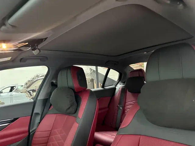 BMW 5 Series — Фото автомобиля 16