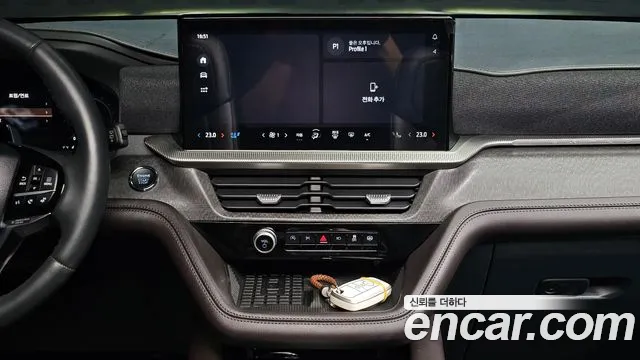 Ford Explorer — Фото автомобиля 20