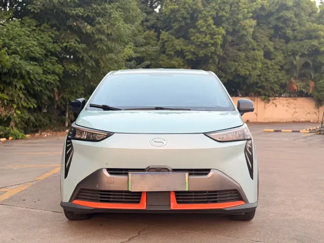GAC Aion Y — Фото автомобиля 2