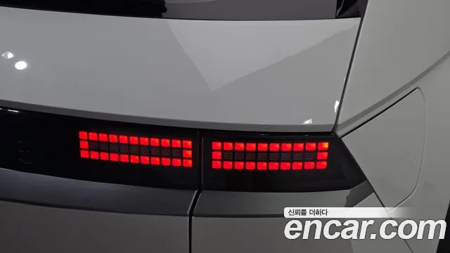 Hyundai Ioniq 5 — Фото автомобиля 8