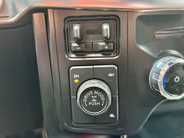 Ford F-150 Raptor — Фото автомобиля 17