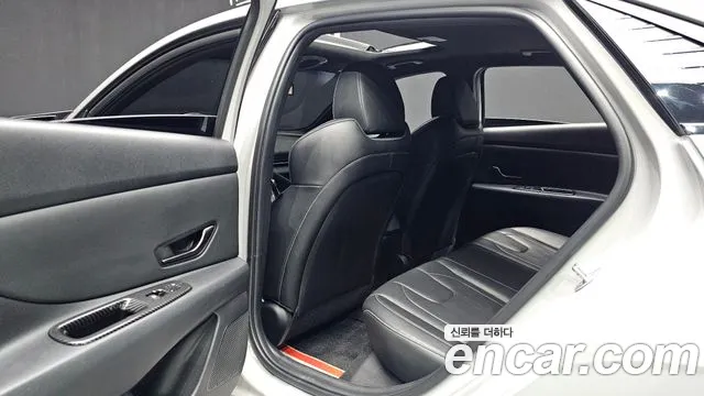 Hyundai Avante CN7 — Фото автомобиля 12