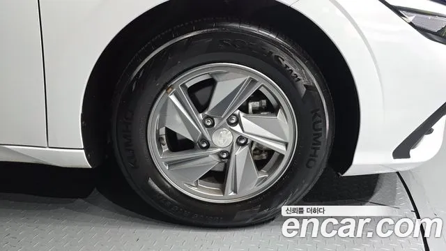 Hyundai Avante CN7 — Фото автомобиля 6