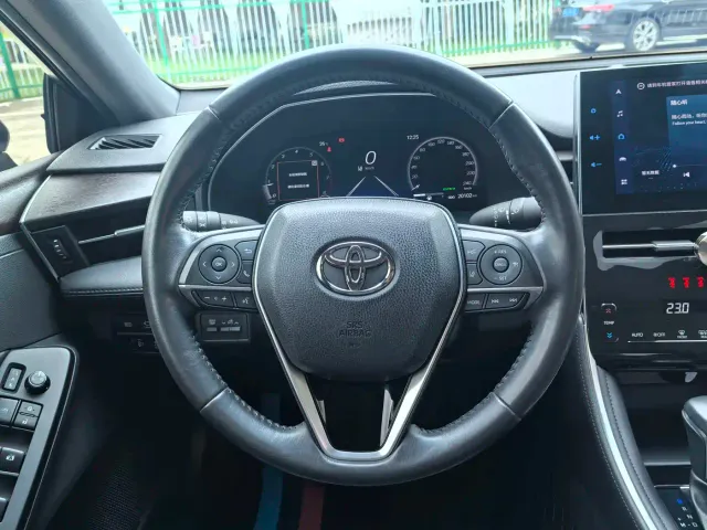 Toyota Avalon — Фото автомобиля 17