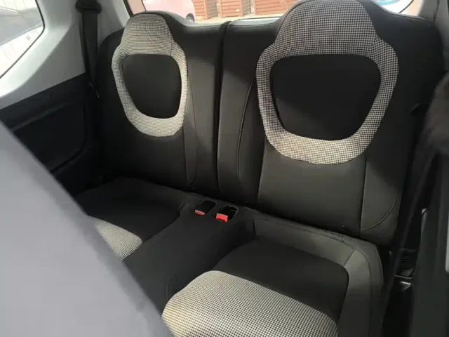 Wuling Hongguang Mini EV — Фото автомобиля 12