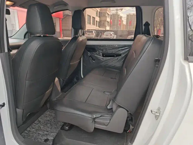 Wuling Hongguang — Фото автомобиля 13