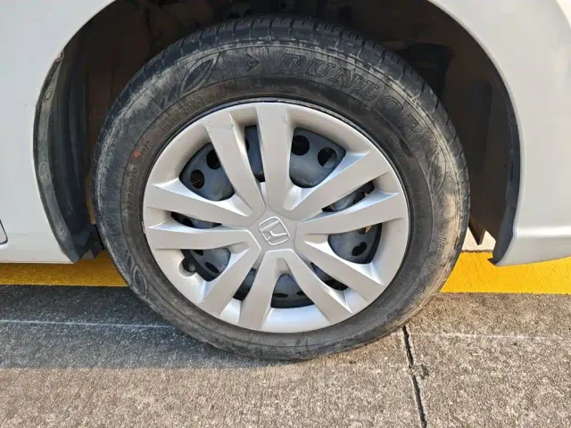 Honda Fit — Фото автомобиля 24