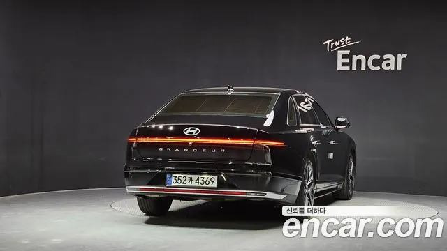 Hyundai Grandeur Grandeur (GN7) 2.5 Бензин 2WD — Фото автомобиля 4