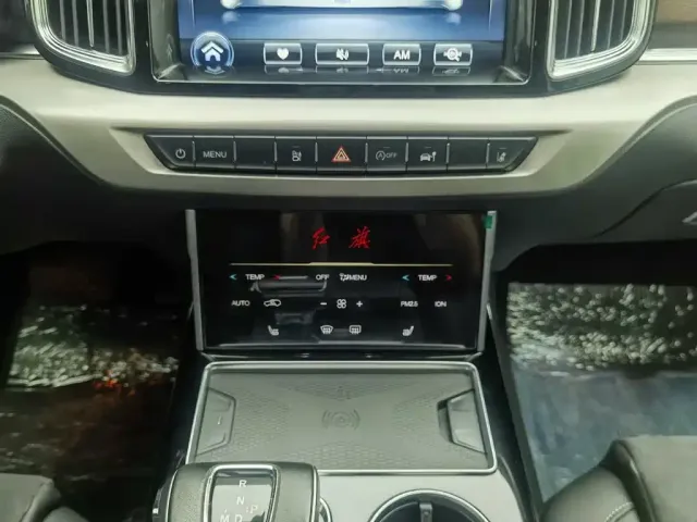 Hongqi Hongqi HS7 2022 2.0T DCT 2WD ZhiLian QiXiang Edition 5-seater — Фото автомобиля 12