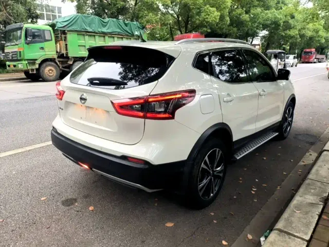 Nissan Qashqai — Фото автомобиля 6