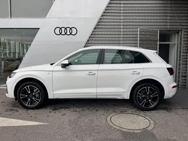 Audi Q5L — Фото автомобиля 3